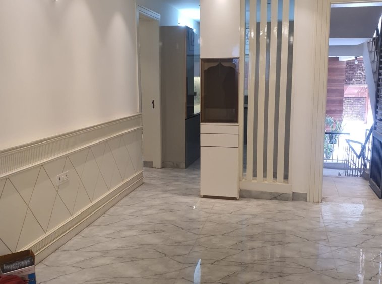 Newly renovated 3 BHK DDA MIG Flat for sale in Janakpuri C4A Block. Corner property on the first floor with 3 washrooms, modular kitchen, and excellent ventilation. Perfect ready-to-move family home.