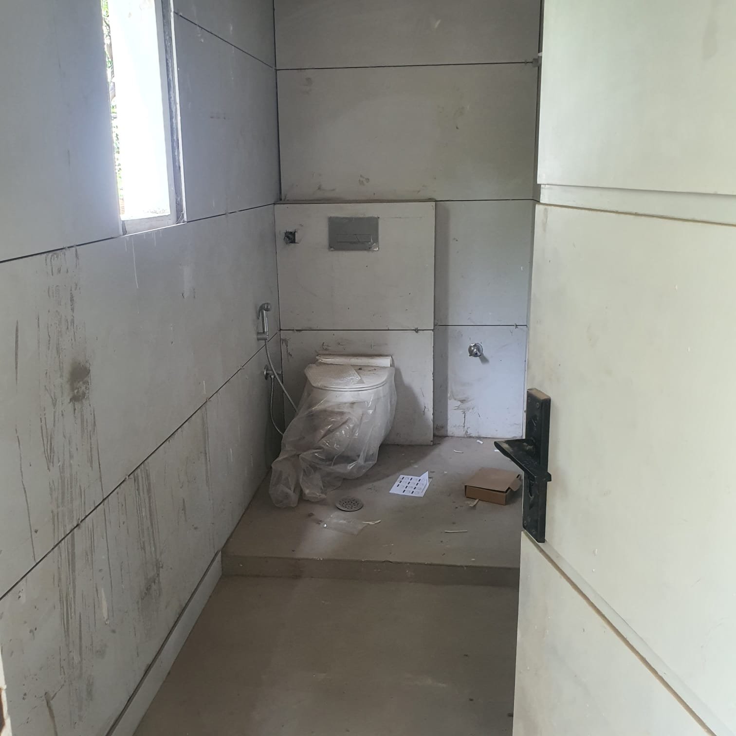 Newly renovated 3 BHK DDA MIG Flat for sale in Janakpuri C4A Block. Corner property on the first floor with 3 washrooms, modular kitchen, and excellent ventilation. Perfect ready-to-move family home.Newly renovated 3 BHK DDA MIG Flat for sale in Janakpuri C4A Block. Corner property on the first floor with 3 washrooms, modular kitchen, and excellent ventilation. Perfect ready-to-move family home.