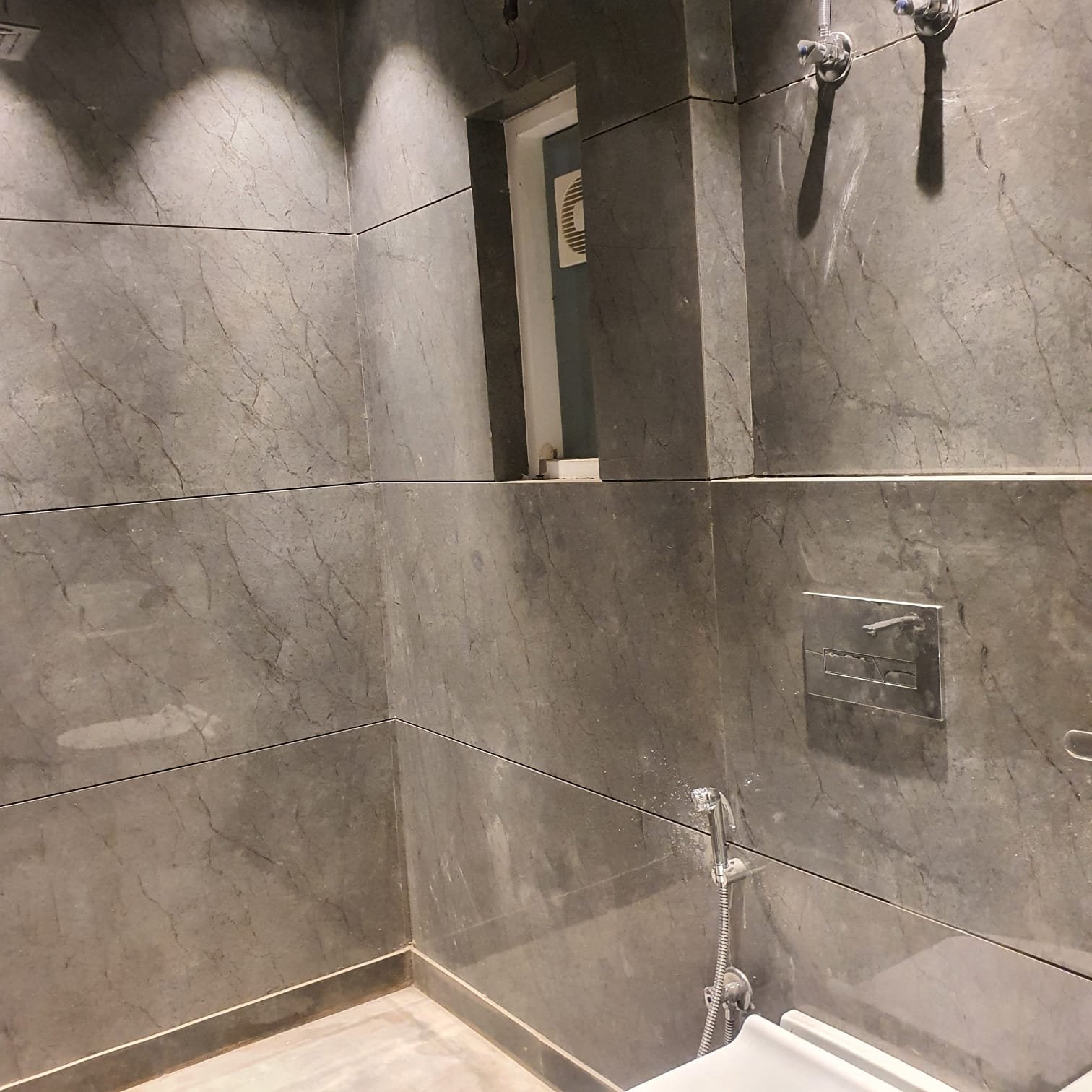 Newly renovated 3 BHK DDA MIG Flat for sale in Janakpuri C4A Block. Corner property on the first floor with 3 washrooms, modular kitchen, and excellent ventilation. Perfect ready-to-move family home.