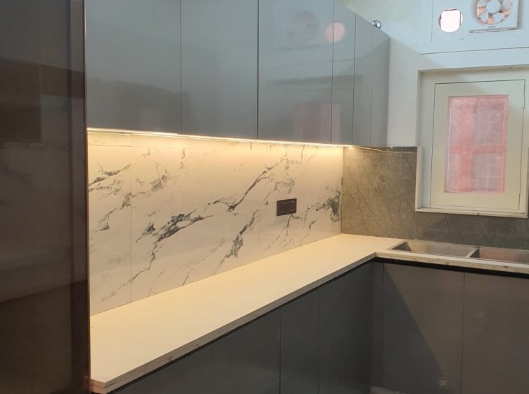 Newly renovated 3 BHK DDA MIG Flat for sale in Janakpuri C4A Block. Corner property on the first floor with 3 washrooms, modular kitchen, and excellent ventilation. Perfect ready-to-move family home.