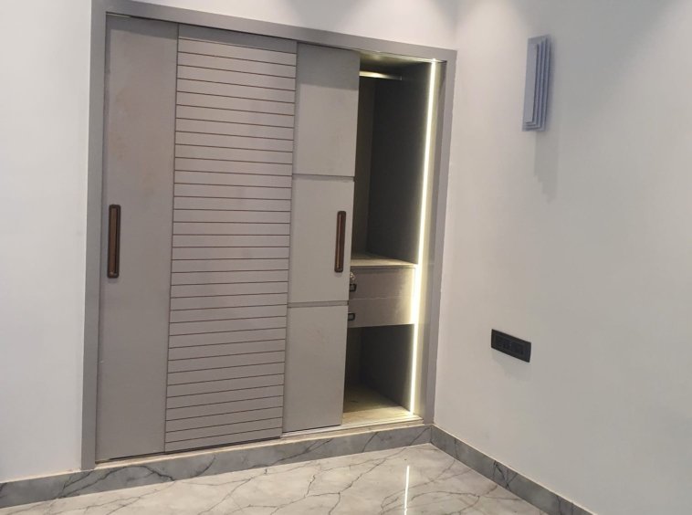Newly renovated 3 BHK DDA MIG Flat for sale in Janakpuri C4A Block. Corner property on the first floor with 3 washrooms, modular kitchen, and excellent ventilation. Perfect ready-to-move family home.