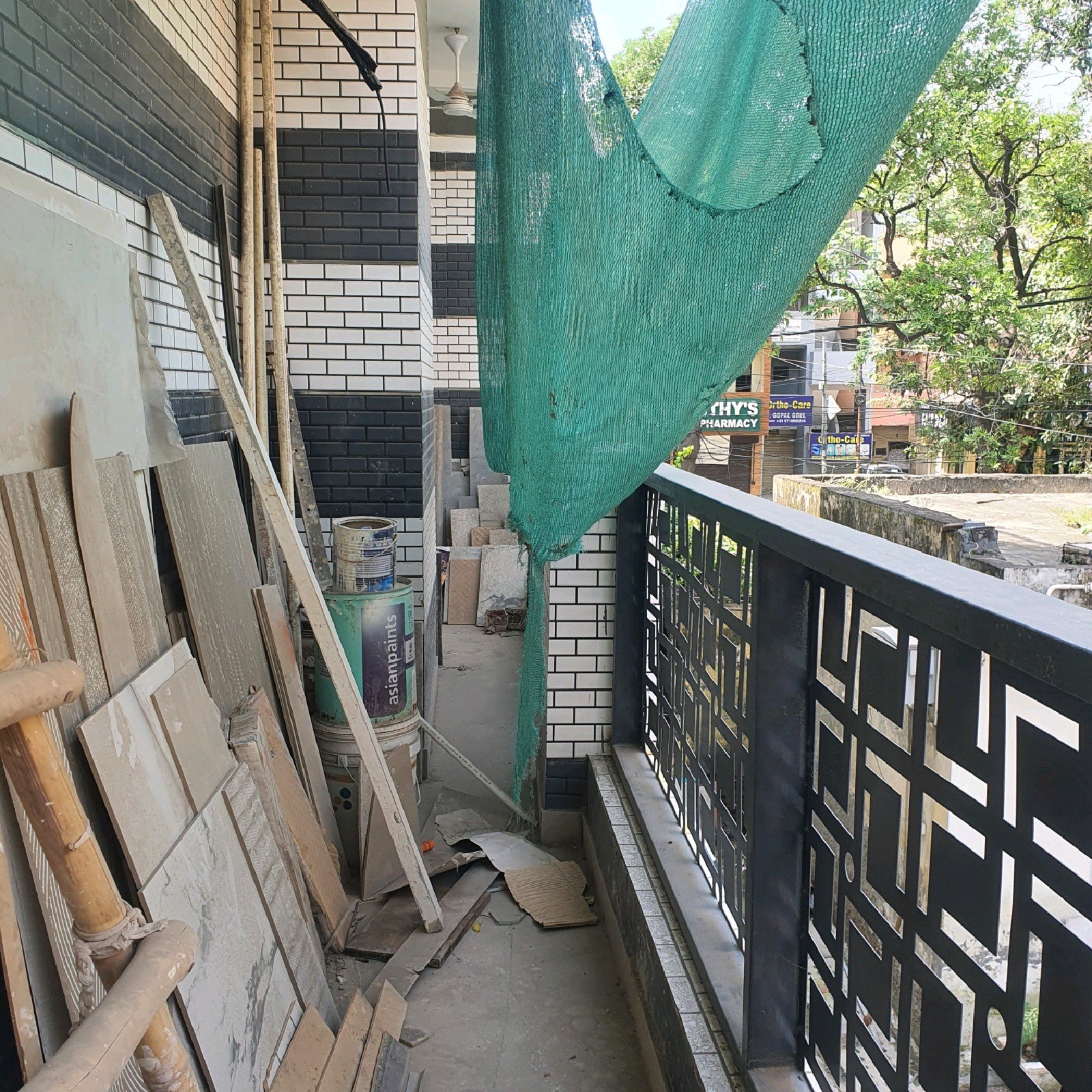 3 BHK DDA MIG Flat for Sale in Janakpuri C4A Block | Newly Renovated Corner Property