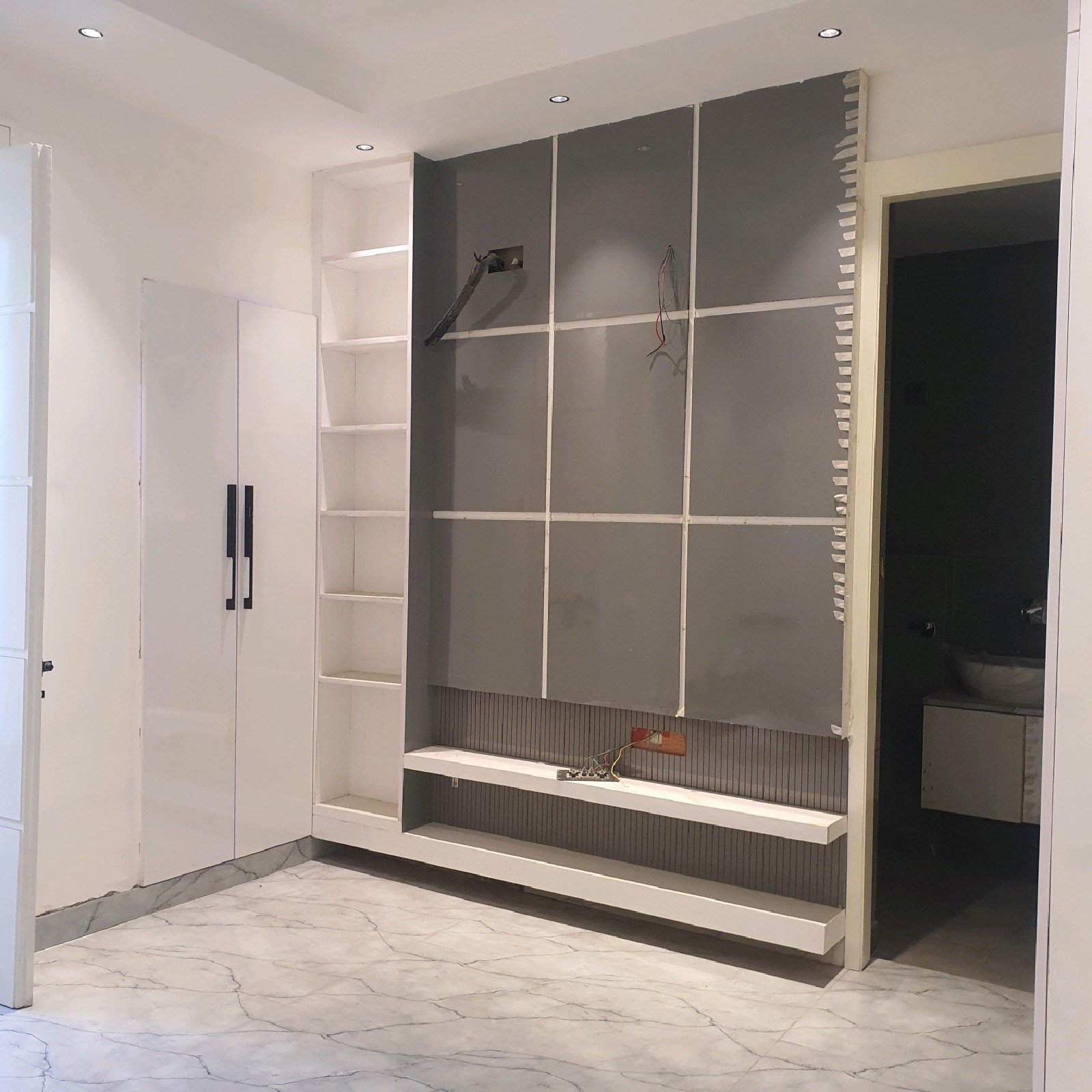 3 BHK DDA MIG Flat for Sale in Janakpuri C4A Block | Newly Renovated Corner Property