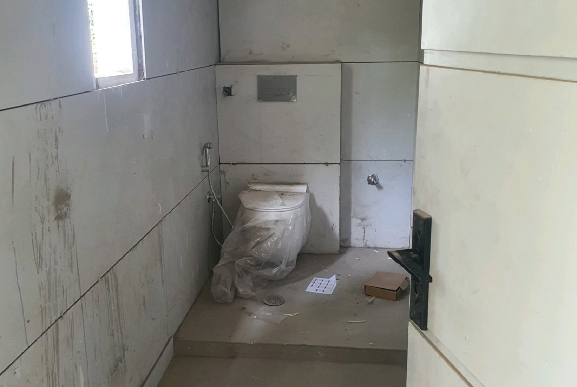 3 BHK DDA MIG Flat for Sale in Janakpuri C4A Block | Newly Renovated Corner Property