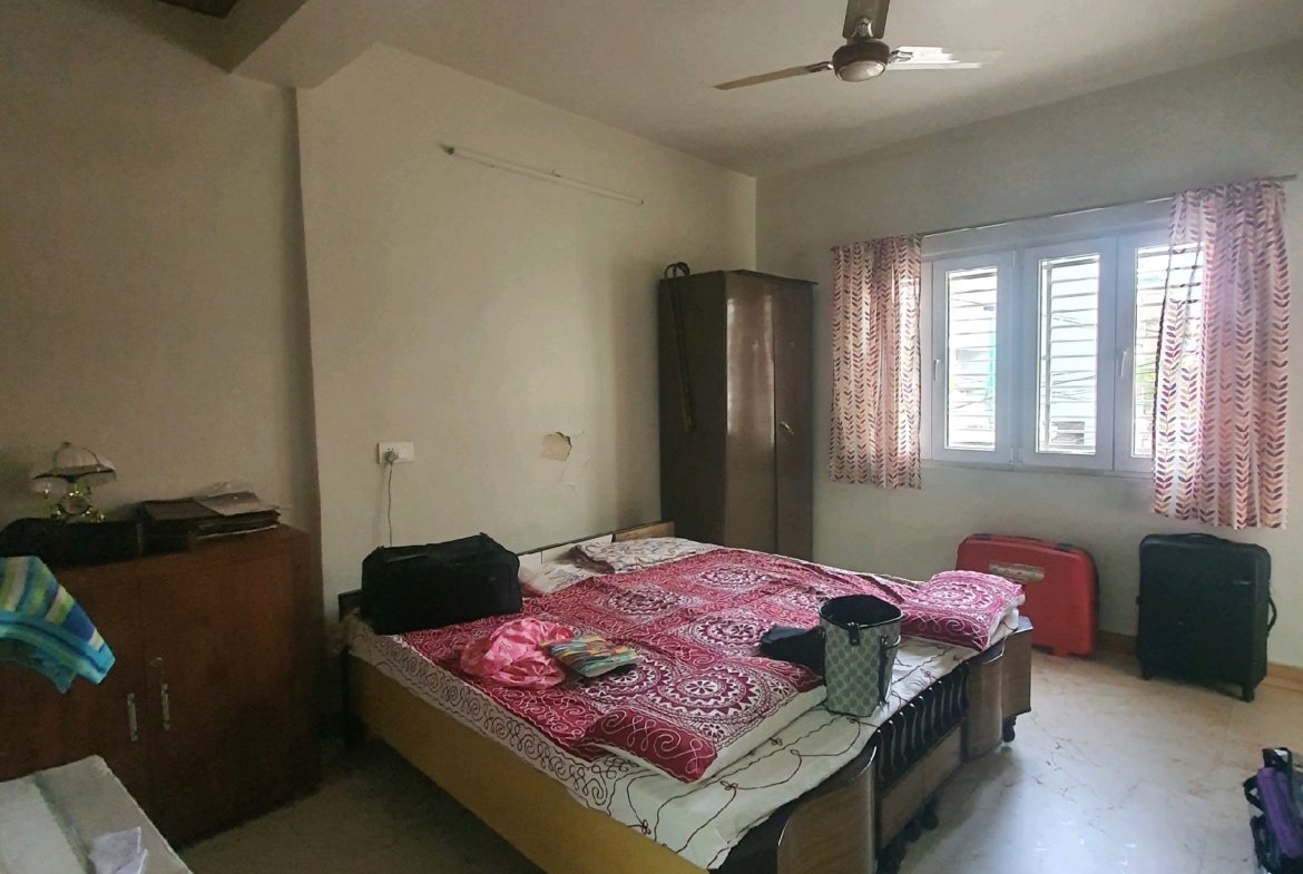 Spacious 3 BHK Fully Extended DDA MIG Flat in C4A Block, Janakpuri