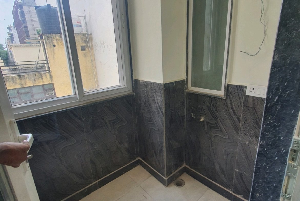 Newly Built 3 BHK Builder Floor with Lift & Stilt Parking in C2 Block, Janakpuri (West Facing)