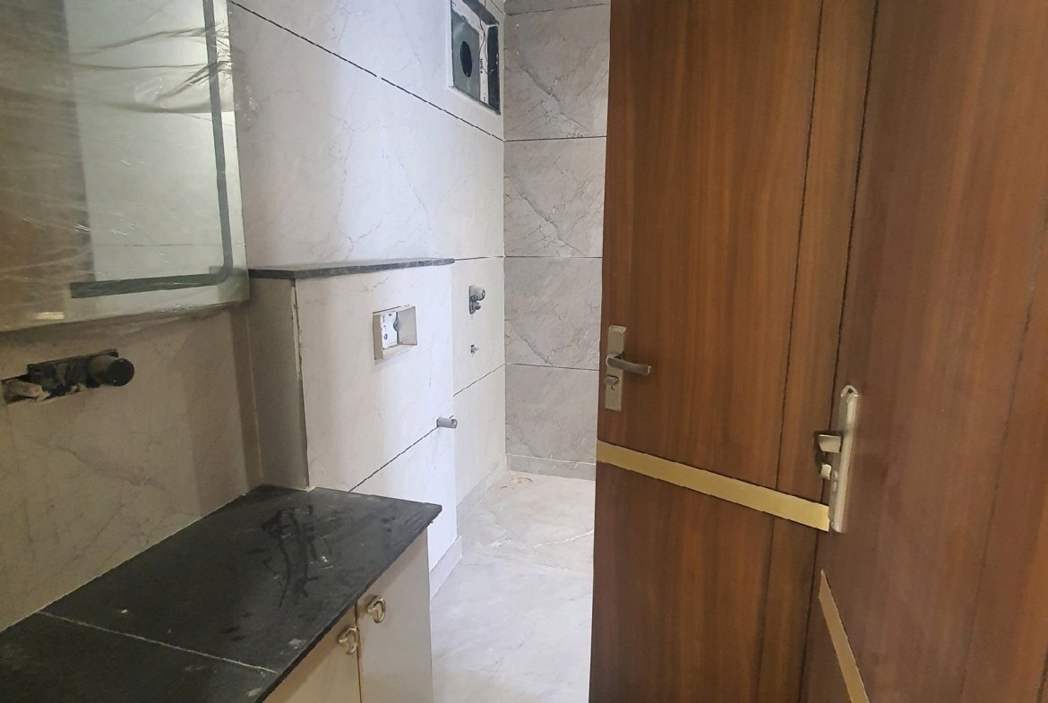 Newly Built 3 BHK Builder Floor with Lift & Stilt Parking in C2 Block, Janakpuri (West Facing)