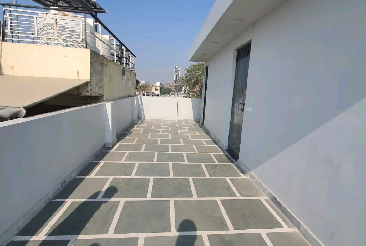 2 BHK Builder Floor for Sale in C4F Block Janakpuri | Top Floor with Roof Rights