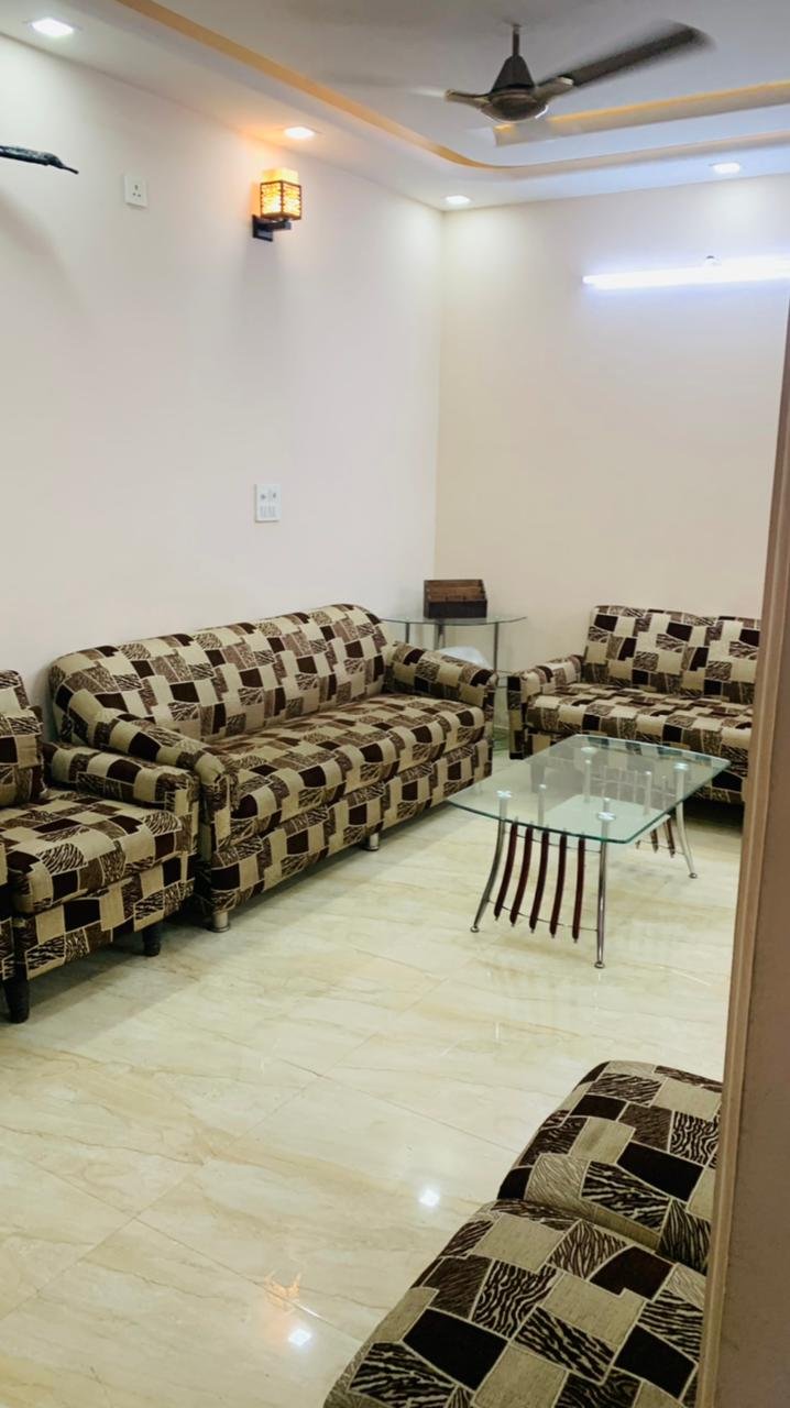 2 BHK Fully Furnished Ground Floor for Rent in C4H Block Janakpuri