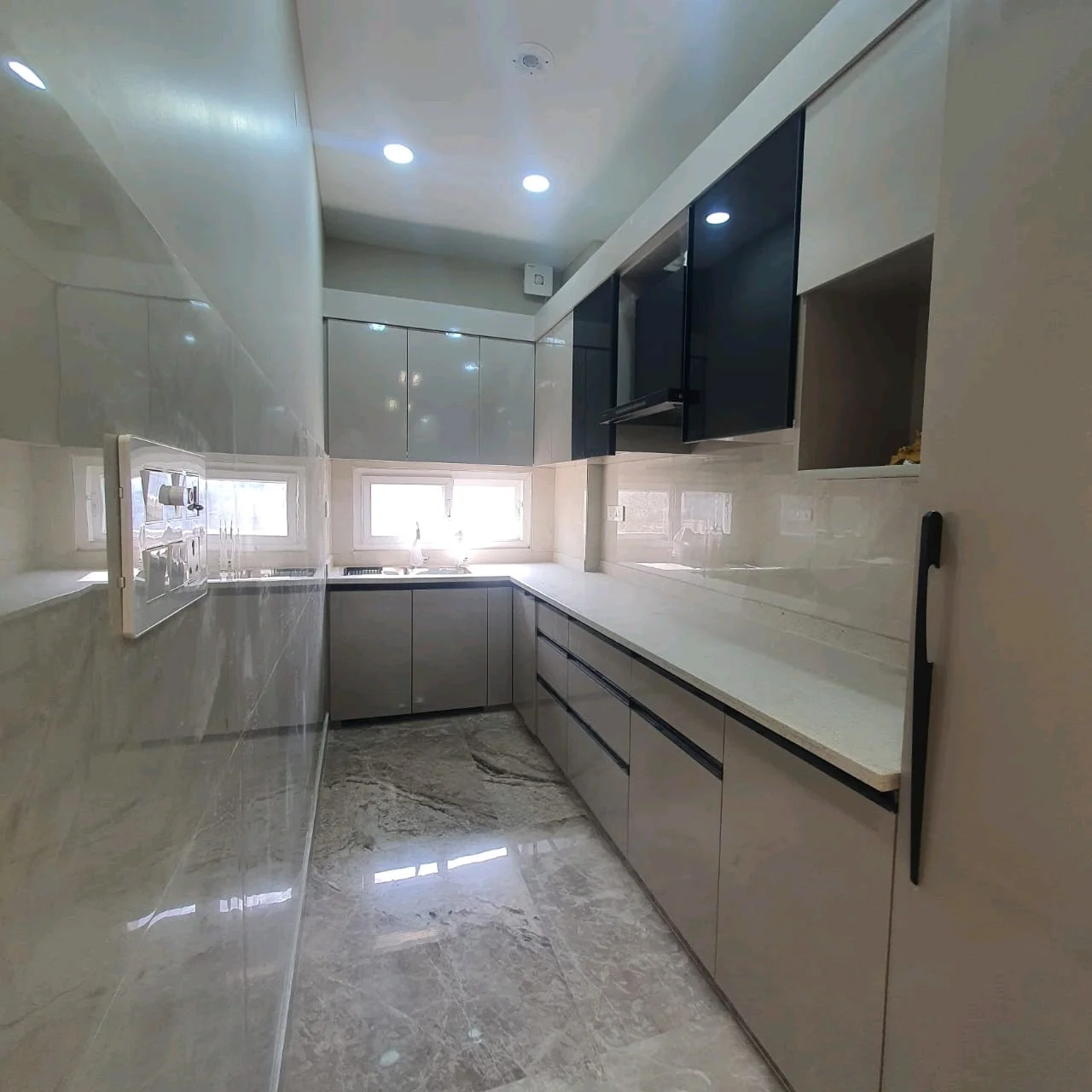 2 BHK Builder Floor for Sale in C4F Block Janakpuri | Top Floor with Roof Rights