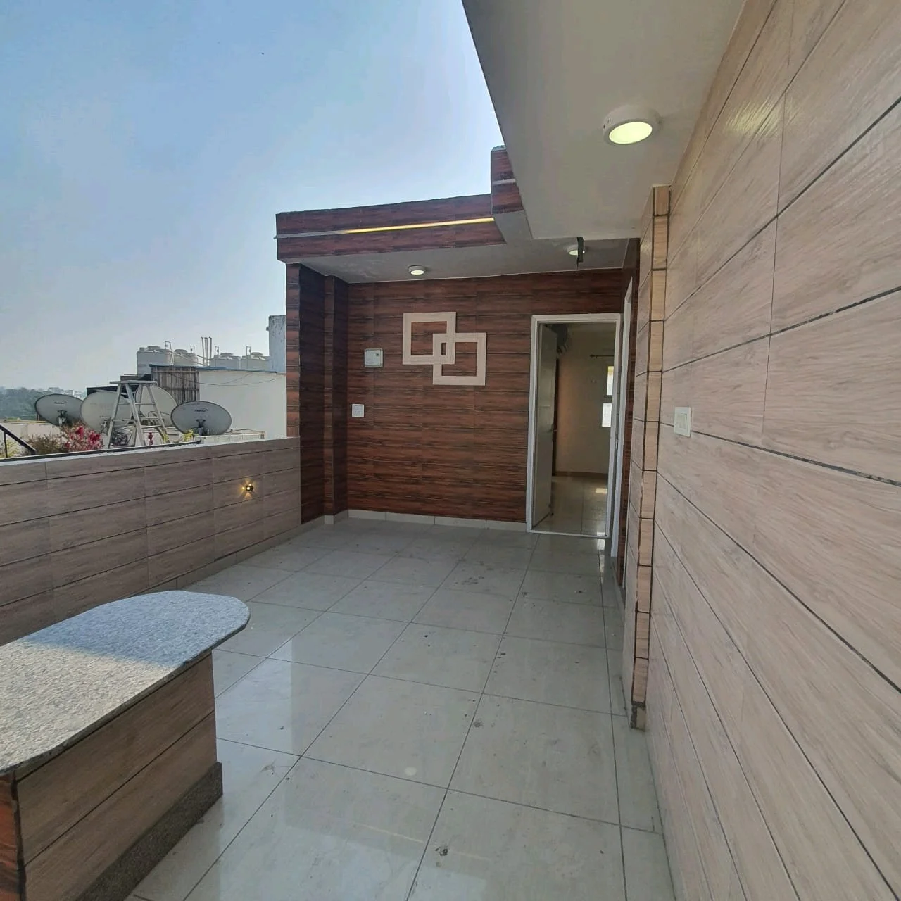 80 Gaj top-floor corner builder floor with 2 BHK on third floor and 1 BHK on roof in C4F Block Janakpuri.