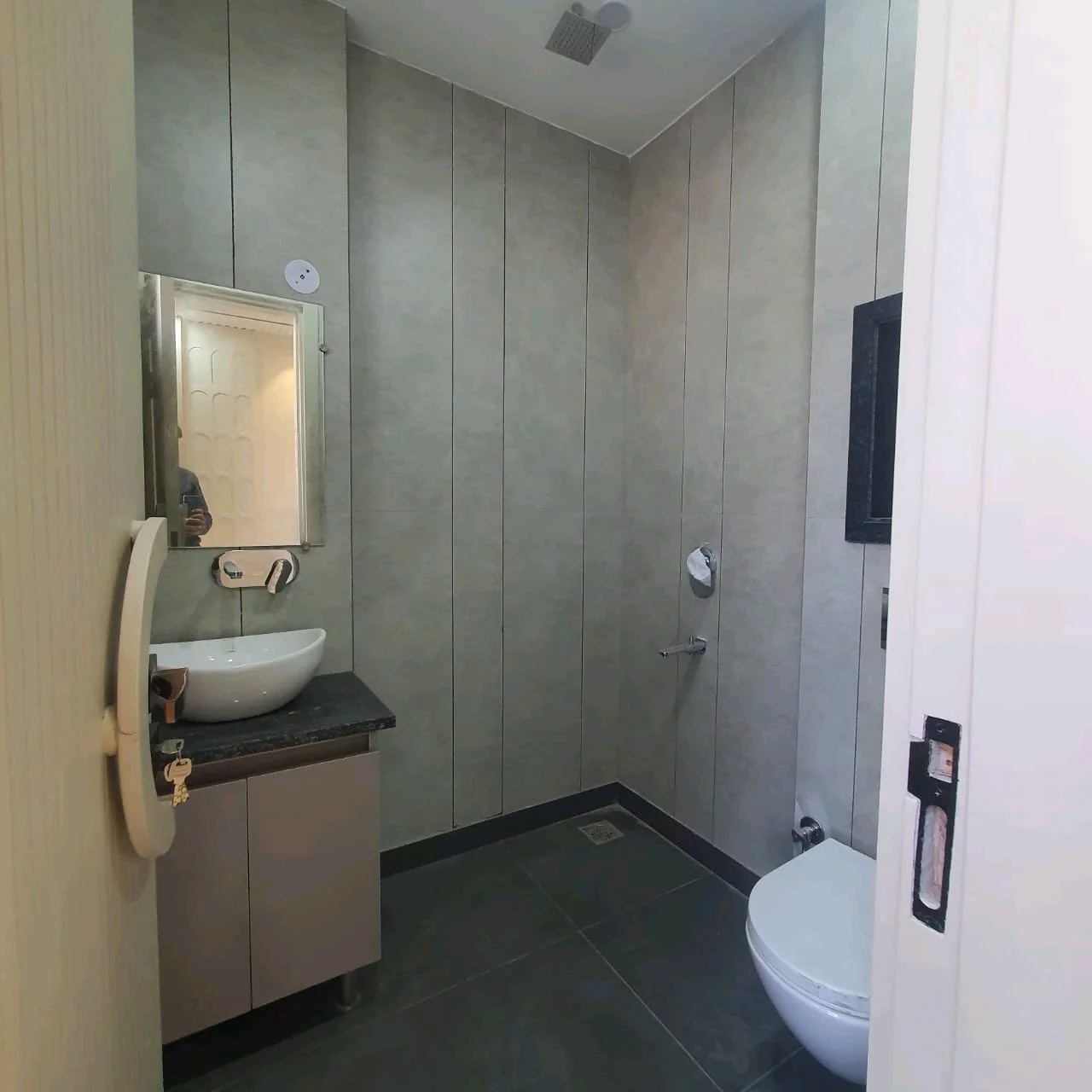 2 BHK Builder Floor for Sale in C4F Block Janakpuri | Top Floor with Roof Rights