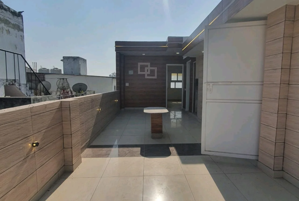 80 Gaj top-floor corner builder floor with 2 BHK on third floor and 1 BHK on roof in C4F Block Janakpuri.