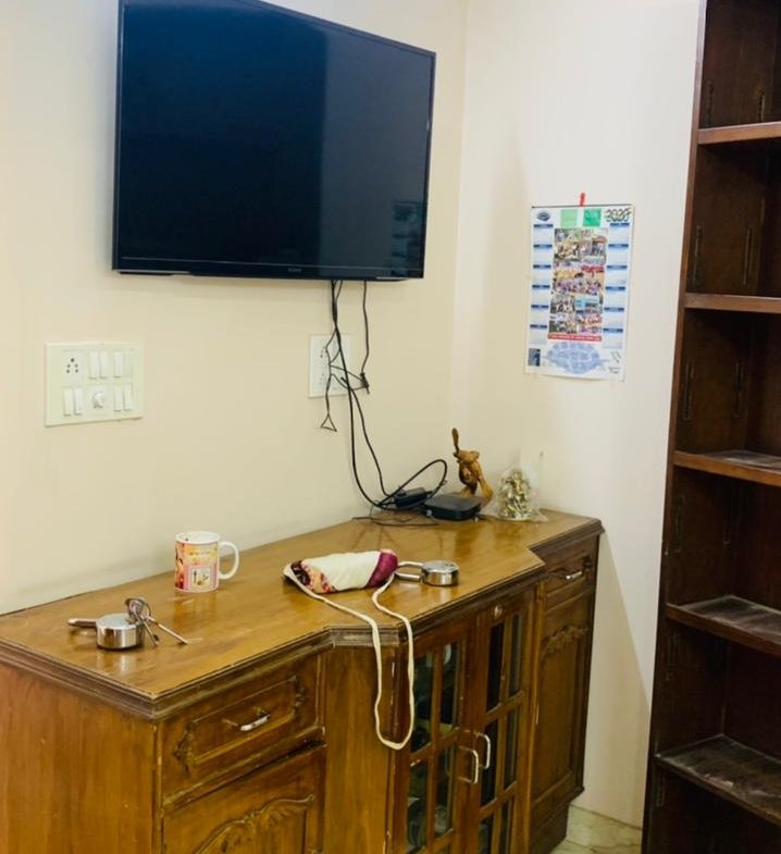 2 BHK Fully Furnished Ground Floor for Rent in C4H Block Janakpuri