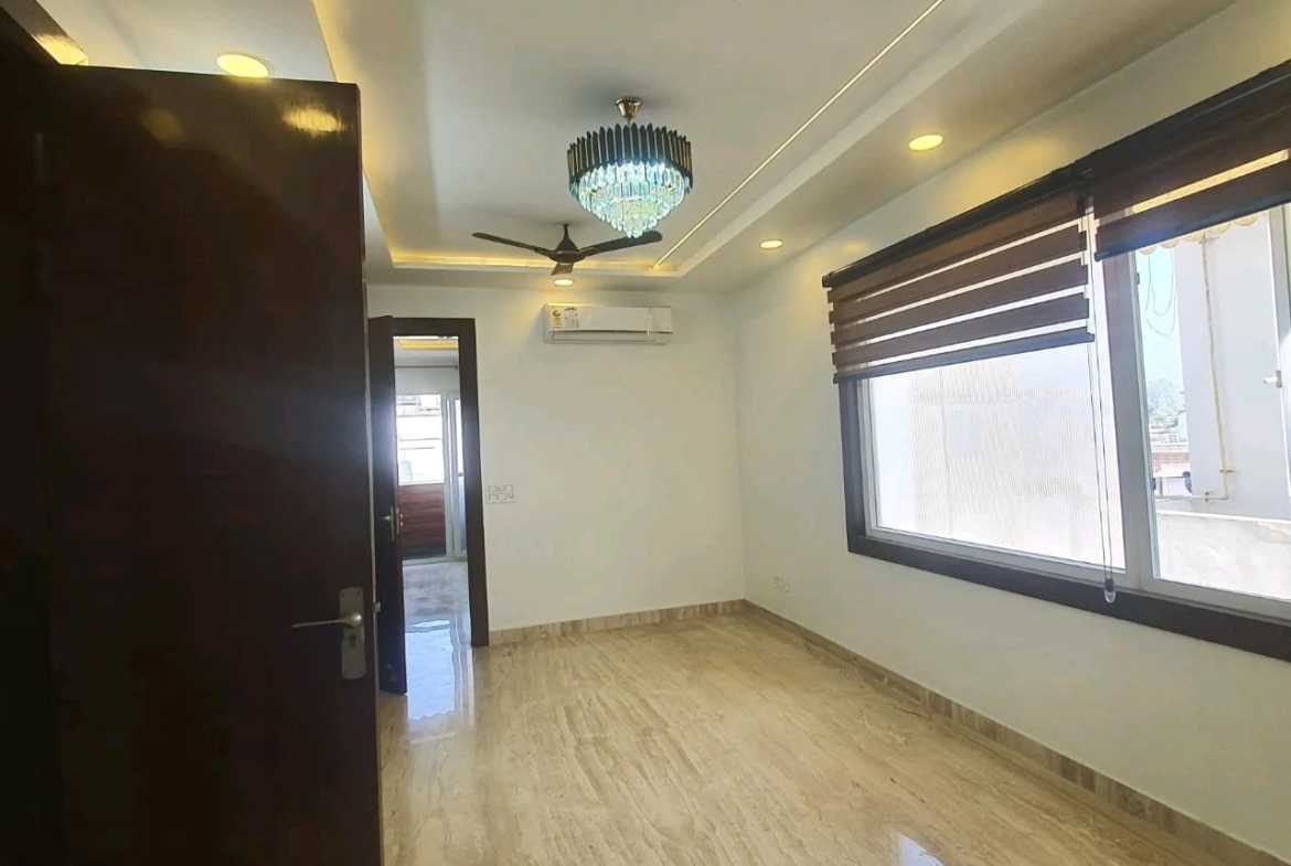 80 Gaj top-floor corner builder floor with 2 BHK on third floor and 1 BHK on roof in C4F Block Janakpuri.