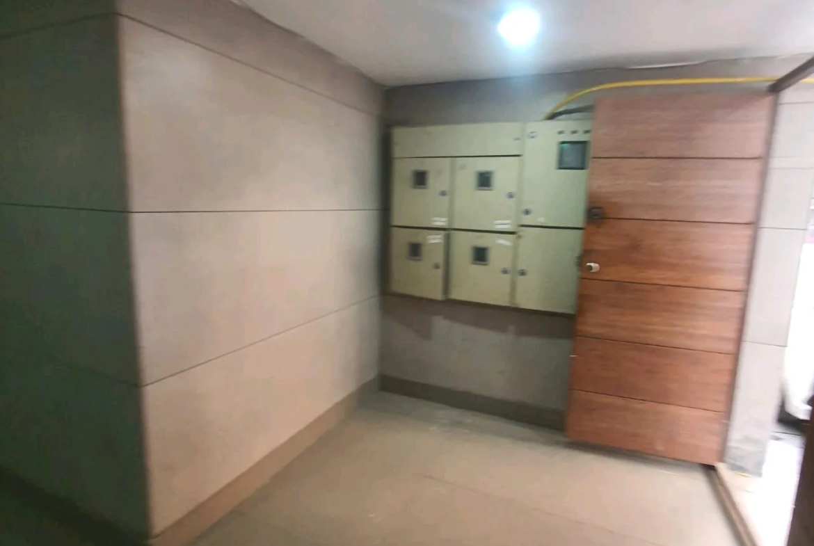 80 Gaj top-floor corner builder floor with 2 BHK on third floor and 1 BHK on roof in C4F Block Janakpuri.