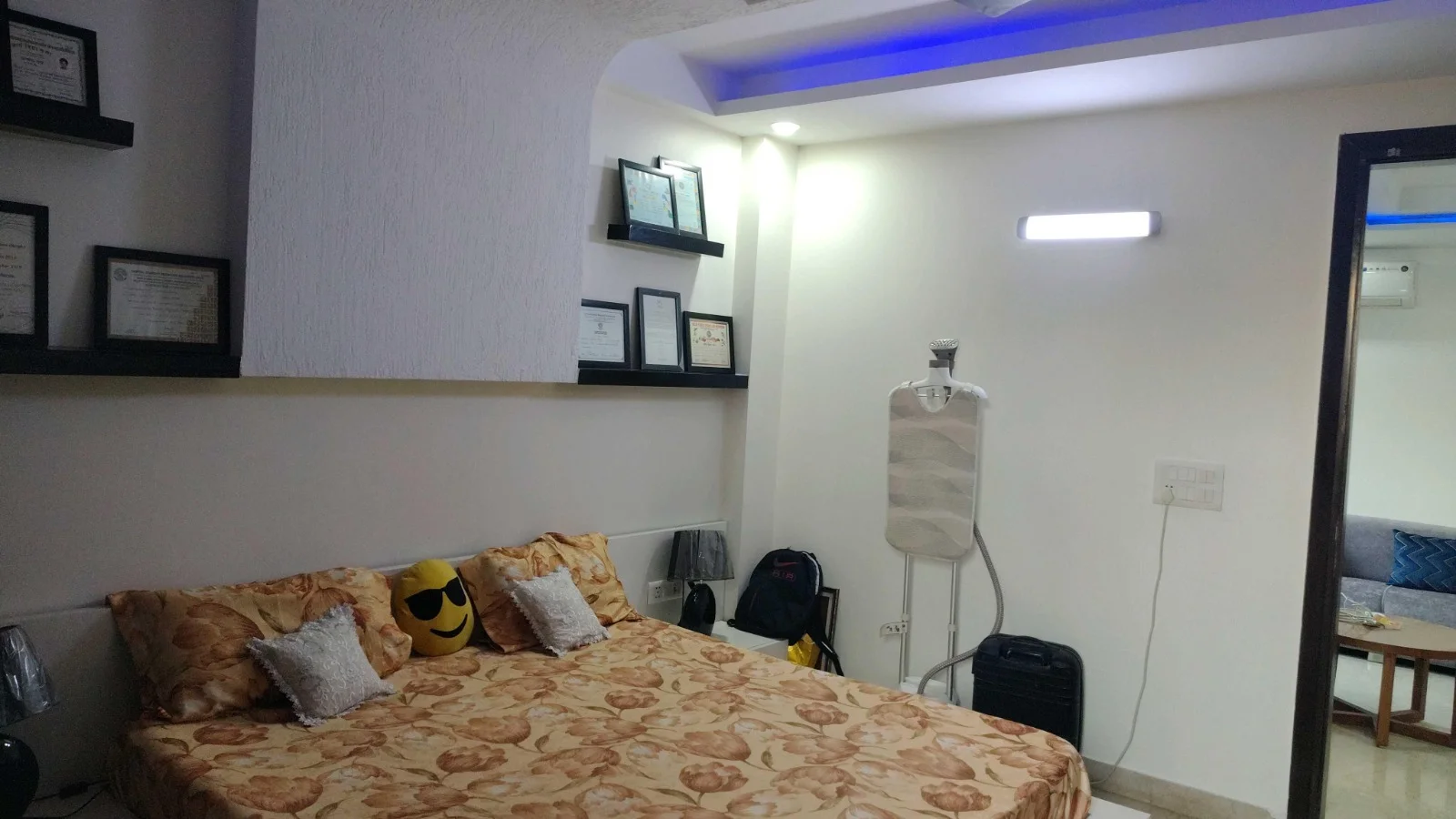 Bedroom of a 325 Gaj Builder Floor in A1 Block Janakpuri