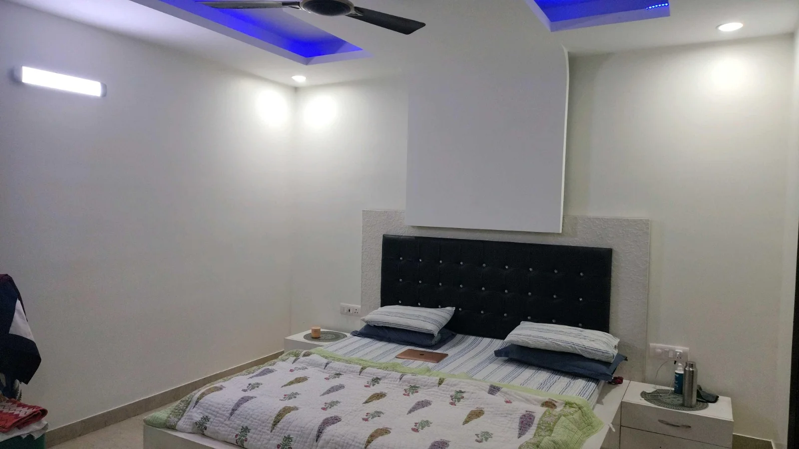Bedroom of a 325 Gaj Builder Floor in A1 Block Janakpuri