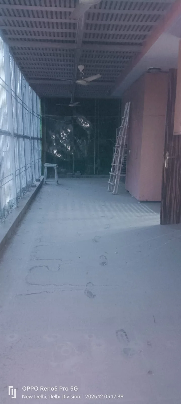 380 Gaj 4 BHK builder floor for sale in C3 Block Janakpuri, second floor 3-side corner property with lift and car parking. Demand ₹5 Cr.