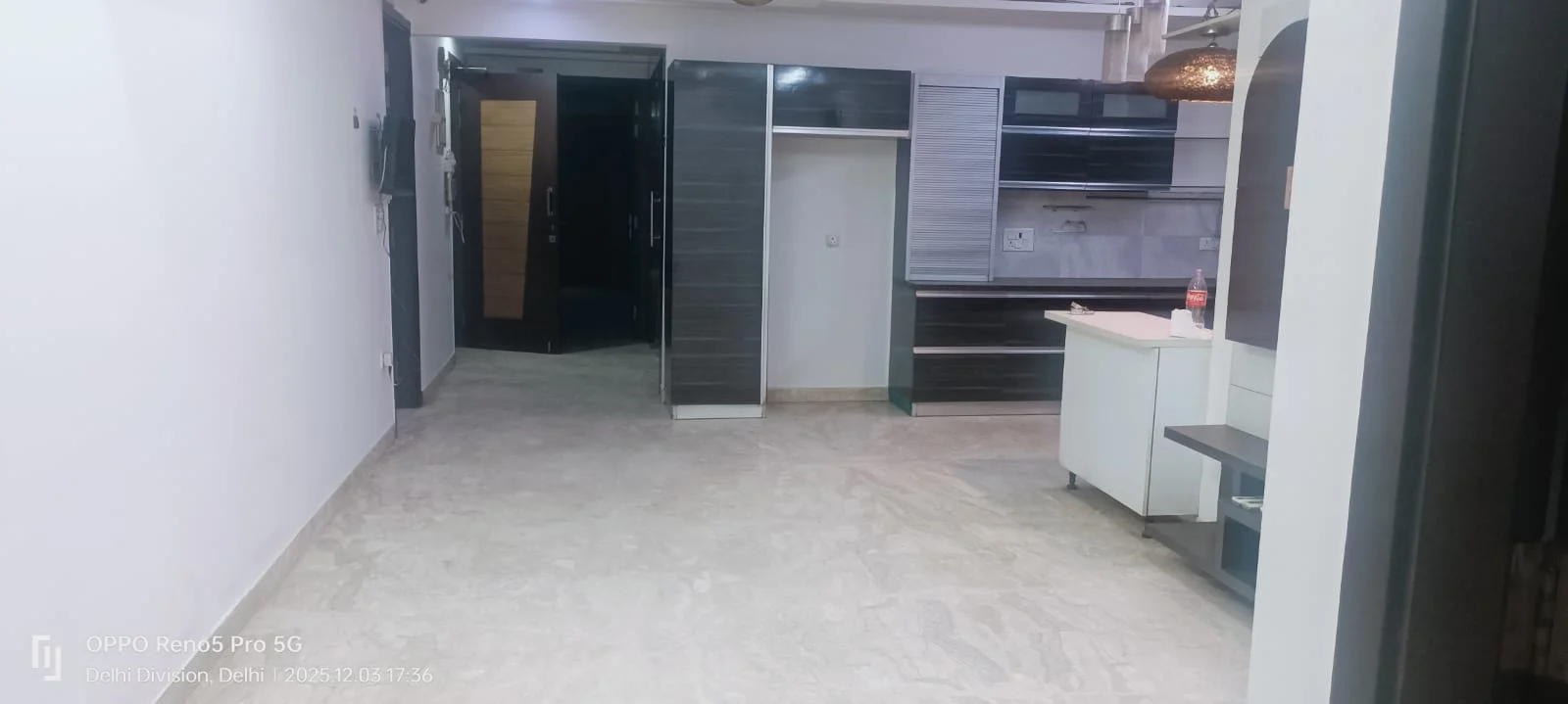380 Gaj 4 BHK builder floor for sale in C3 Block Janakpuri, second floor 3-side corner property with lift and car parking. Demand ₹5 Cr.