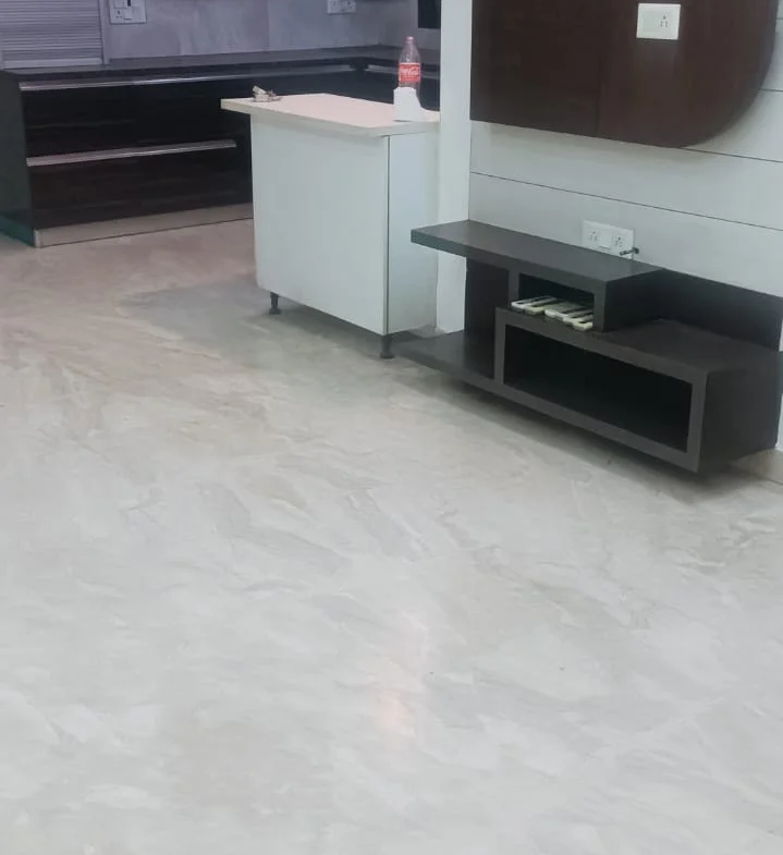 380 Gaj 4 BHK builder floor for sale in C3 Block Janakpuri, second floor 3-side corner property with lift and car parking. Demand ₹5 Cr.