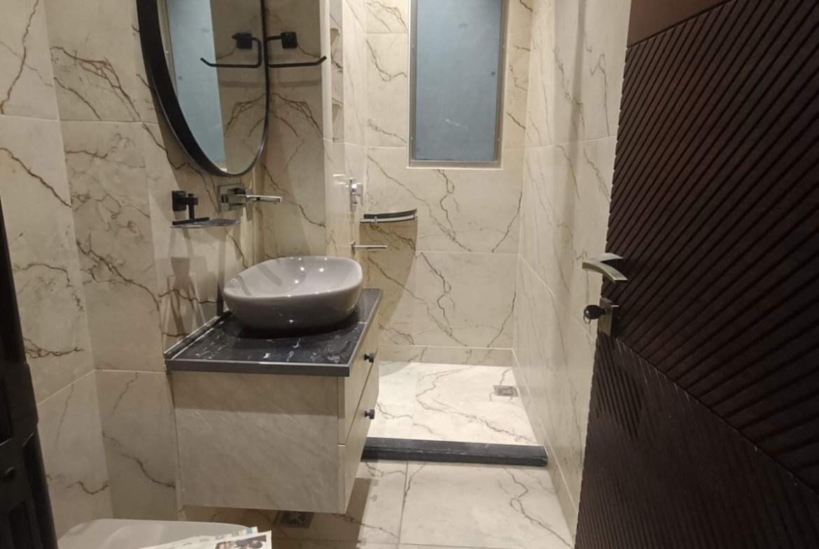 150 Gaj Brand New 3 BHK Builder Floor for Sale in C2 Block Janakpuri – 1st Floor