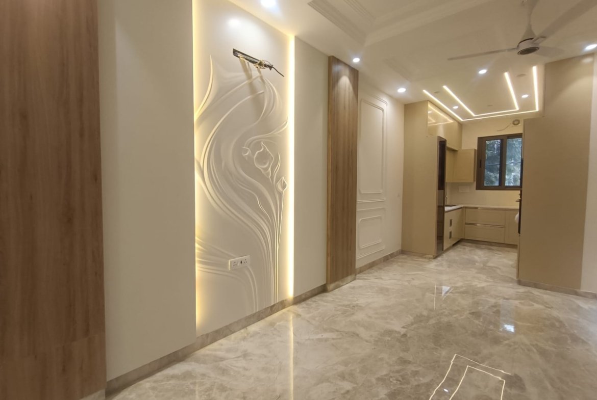 150 Gaj Brand New South-Facing 3 BHK Builder Floor for Sale – ₹3.25 Cr