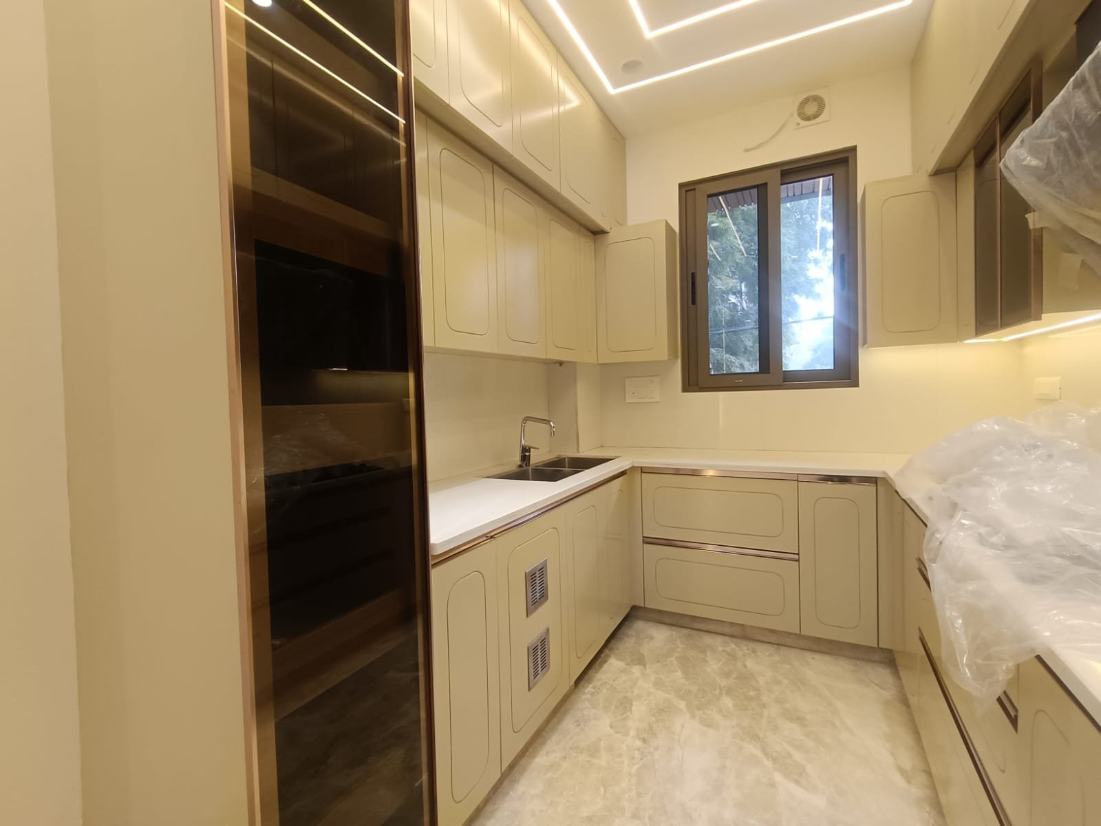 150 Gaj Brand New South-Facing 3 BHK Builder Floor for Sale – ₹3.25 Cr