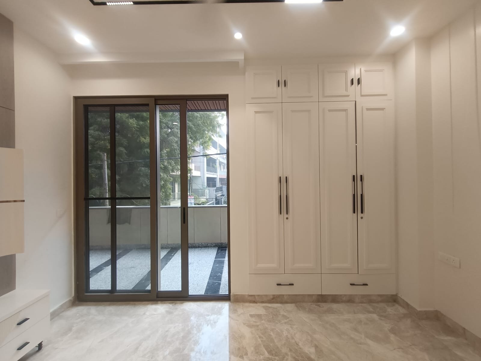 150 Gaj Brand New South-Facing 3 BHK Builder Floor for Sale – ₹3.25 Cr