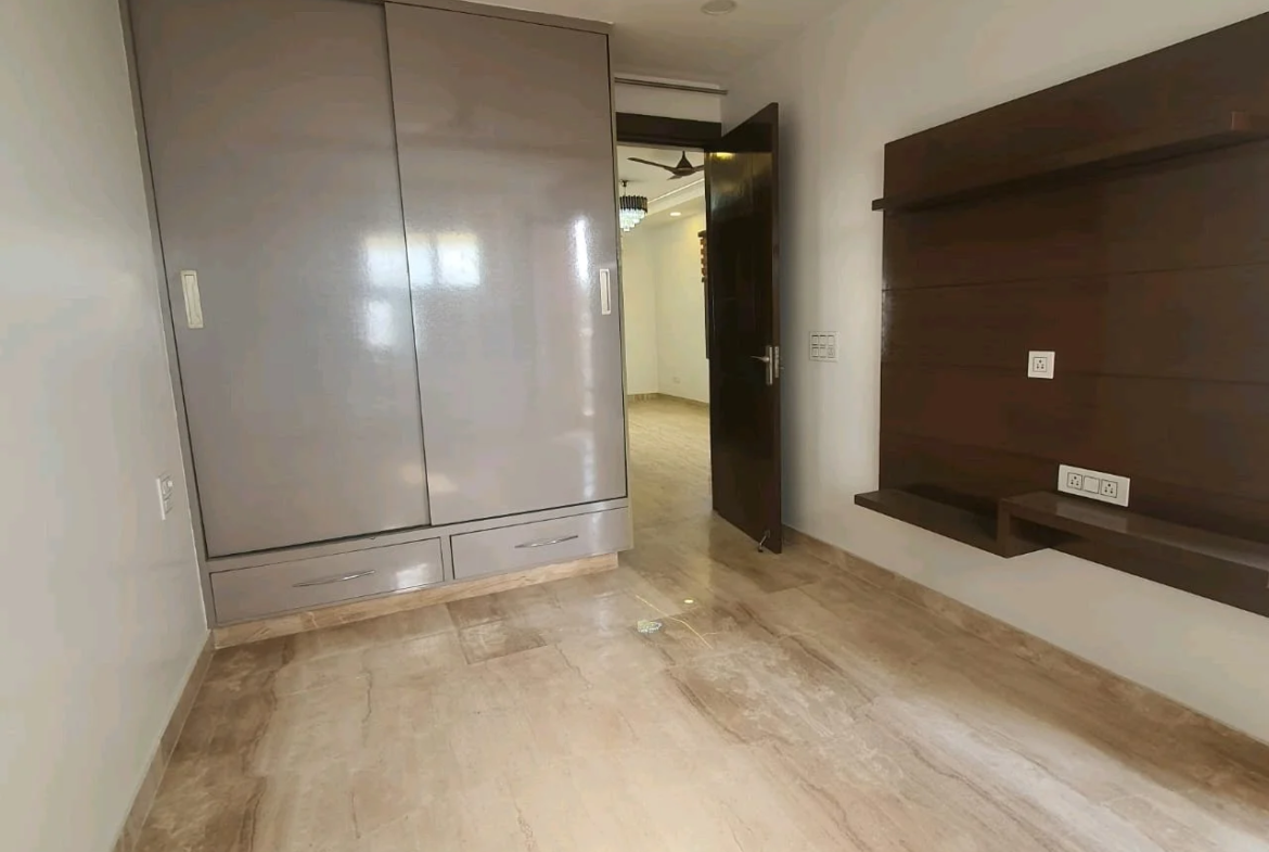 80 Gaj top-floor corner builder floor with 2 BHK on third floor and 1 BHK on roof in C4F Block Janakpuri.