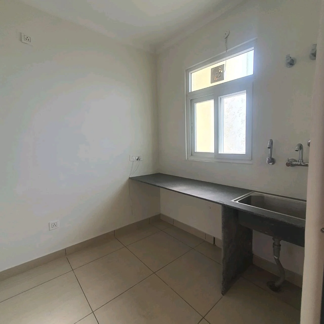 80 Gaj top-floor corner builder floor with 2 BHK on third floor and 1 BHK on roof in C4F Block Janakpuri.