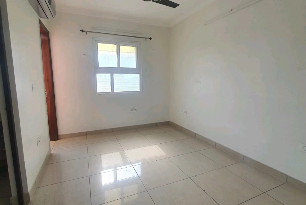 80 Gaj top-floor corner builder floor with 2 BHK on third floor and 1 BHK on roof in C4F Block Janakpuri.