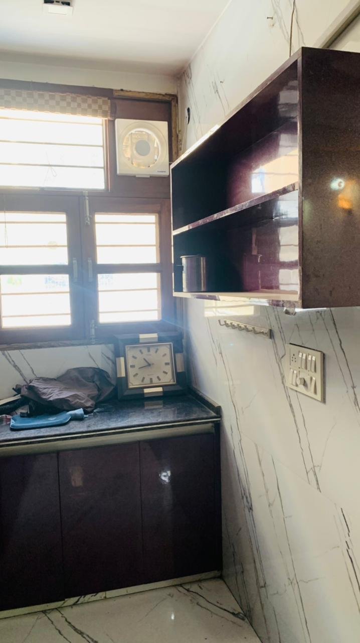 2 BHK Fully Furnished Ground Floor for Rent in C4H Block Janakpuri