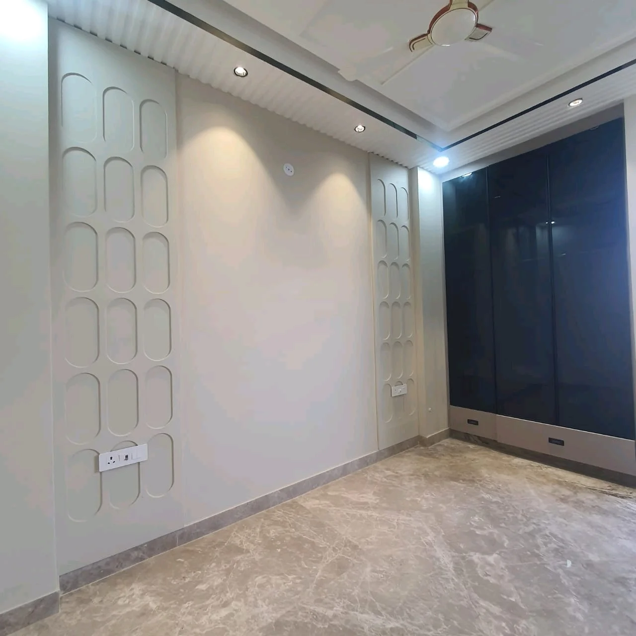 2 BHK Builder Floor for Sale in C4F Block Janakpuri | Top Floor with Roof Rights