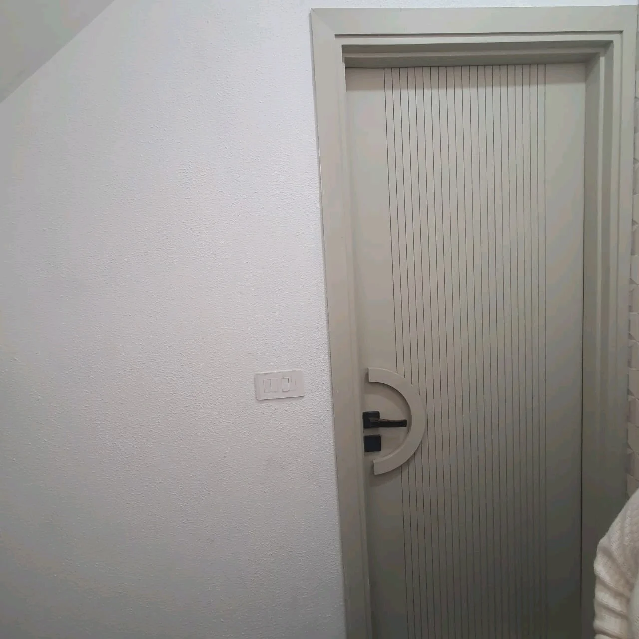 2 BHK Builder Floor for Sale in C4F Block Janakpuri | Top Floor with Roof Rights