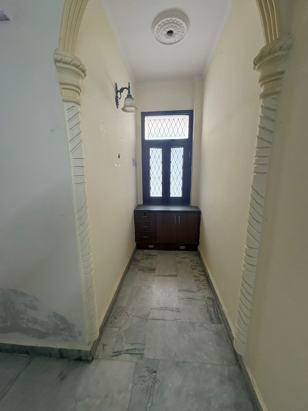 Spacious 3 BHK second-floor builder floor with roof in C1 Block Janakpuri available for rent at ₹41,000. Spacious 3 BHK second-floor builder floor with roof in C1 Block Janakpuri available for rent at ₹41,000.