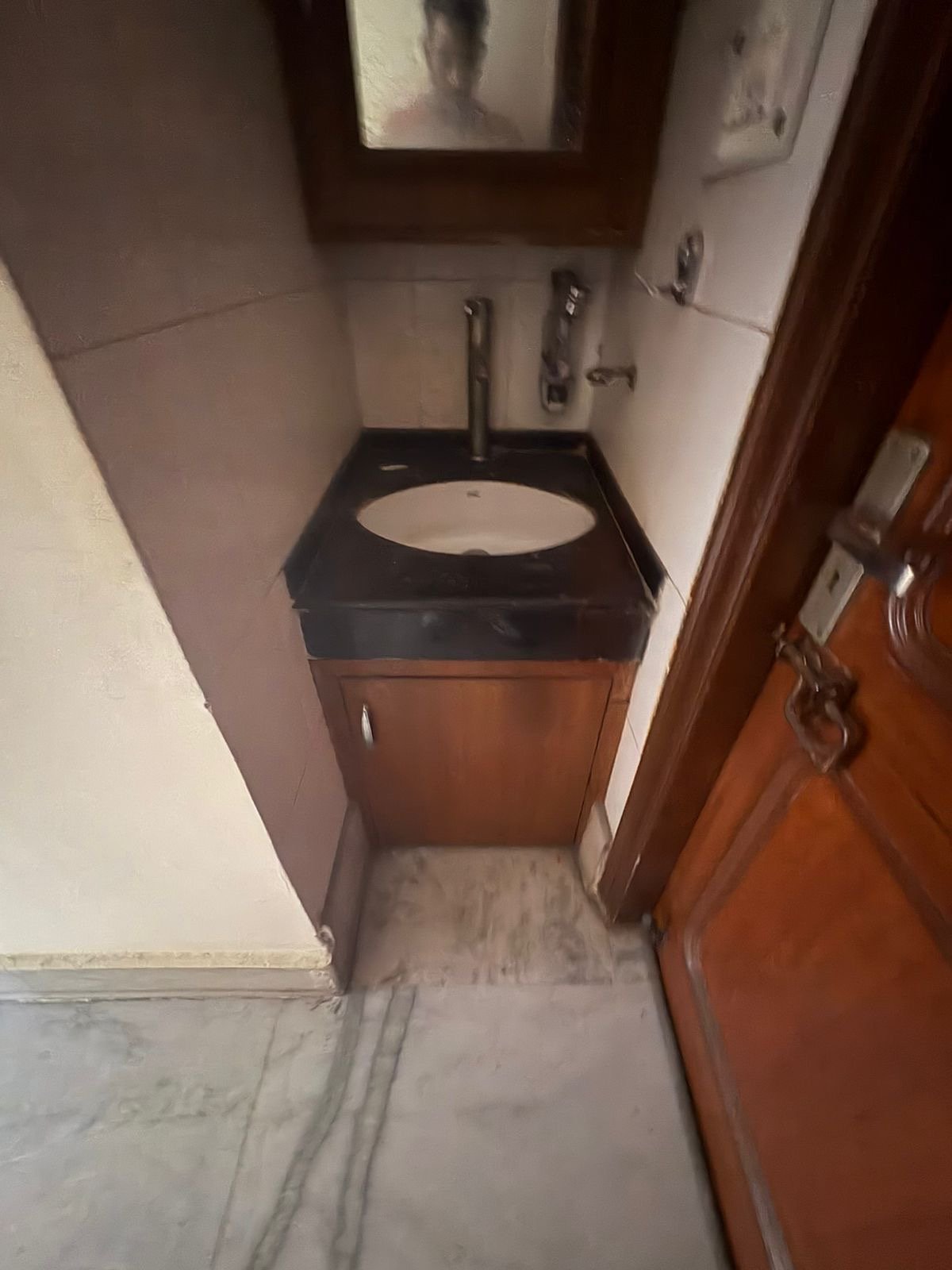 Spacious 3 BHK second-floor builder floor with roof in C1 Block Janakpuri available for rent at ₹41,000. Spacious 3 BHK second-floor builder floor with roof in C1 Block Janakpuri available for rent at ₹41,000.