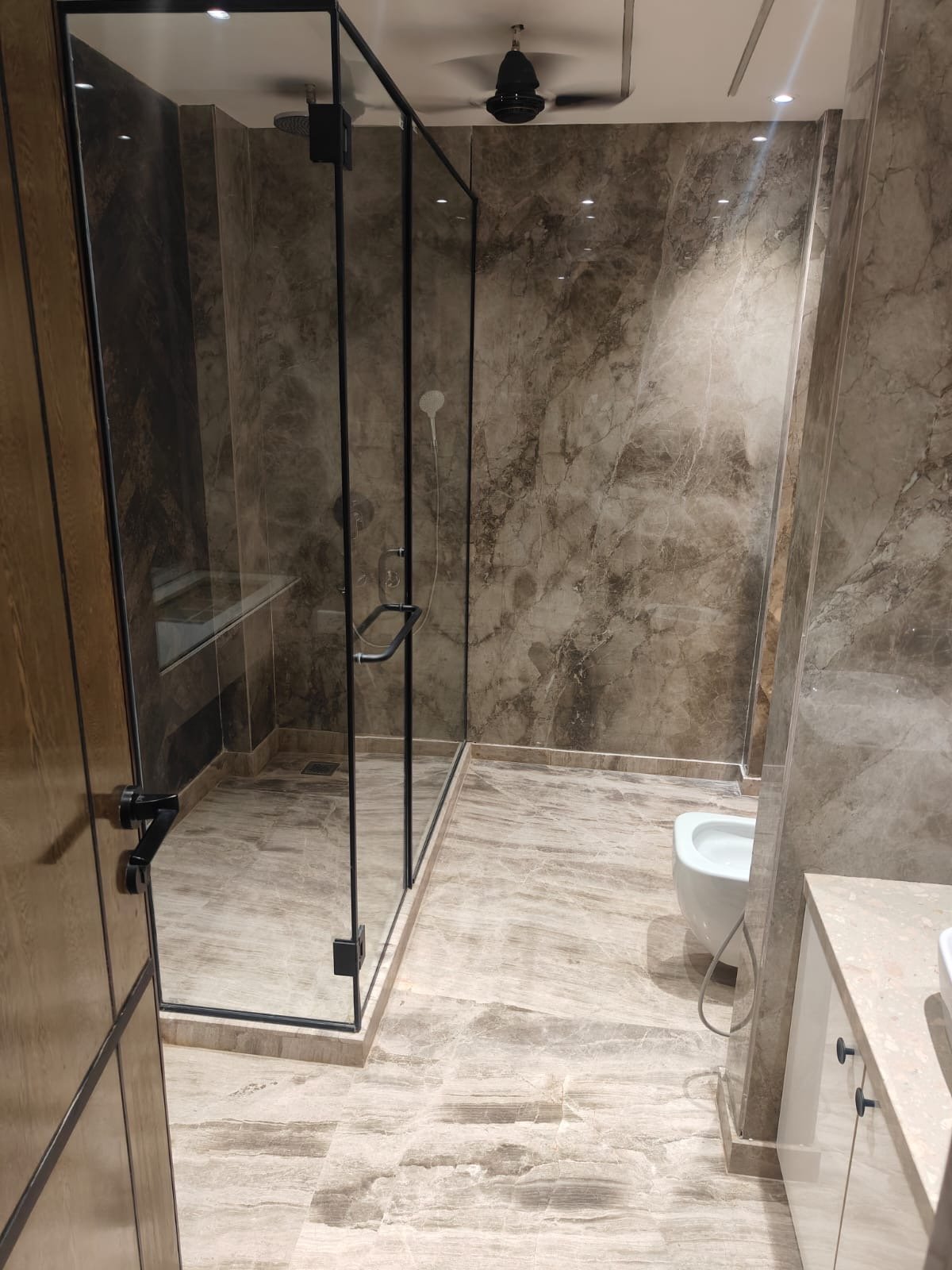 131dd8a5-c495-48c1-a1ff-c18b07af8da4