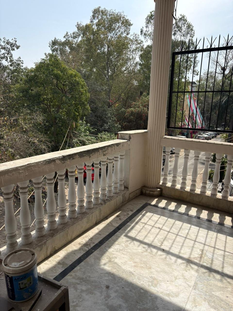 Spacious 3 BHK second-floor builder floor with roof in C1 Block Janakpuri available for rent at ₹41,000. Spacious 3 BHK second-floor builder floor with roof in C1 Block Janakpuri available for rent at ₹41,000.