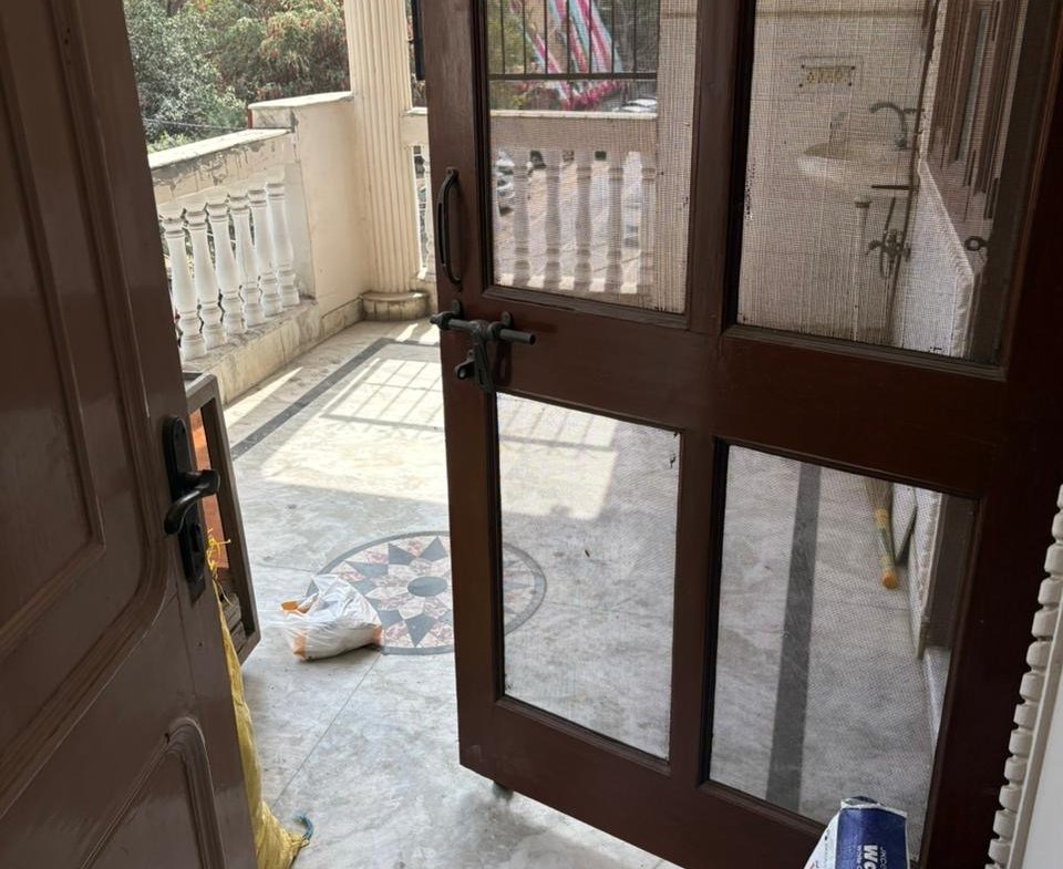 Spacious 3 BHK second-floor builder floor with roof in C1 Block Janakpuri available for rent at ₹41,000.