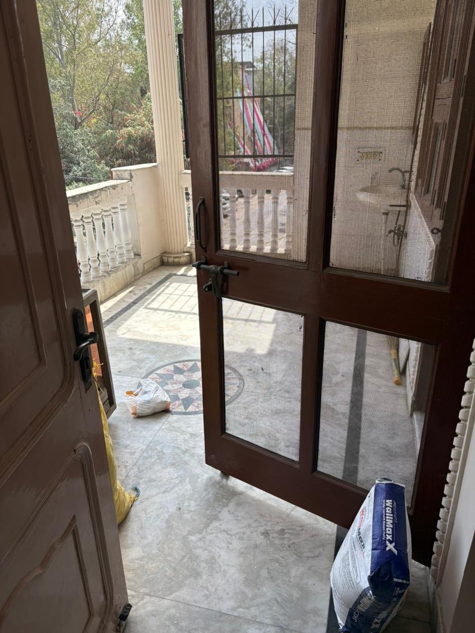 Spacious 3 BHK second-floor builder floor with roof in C1 Block Janakpuri available for rent at ₹41,000. Spacious 3 BHK second-floor builder floor with roof in C1 Block Janakpuri available for rent at ₹41,000.
