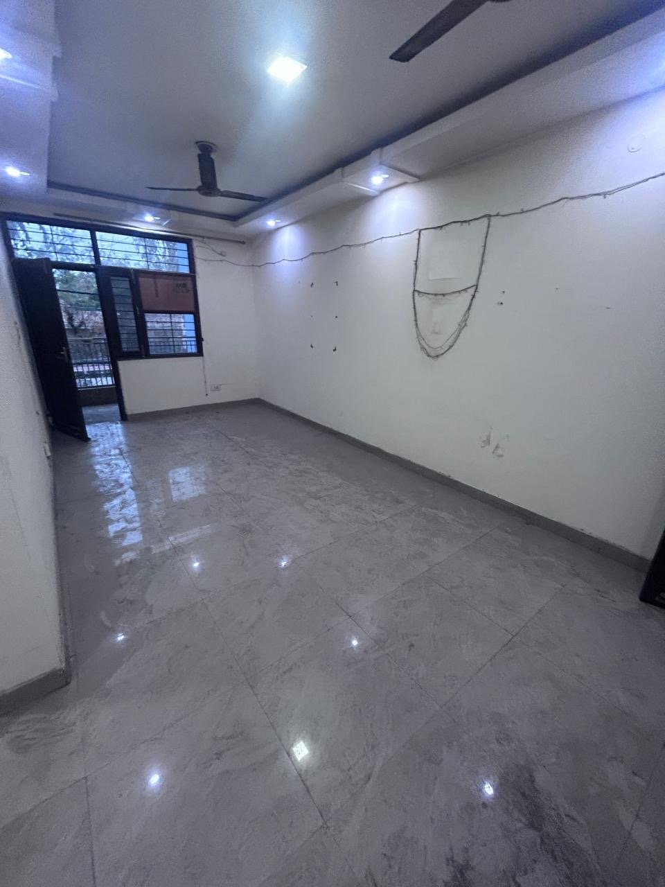 2 BHK DDA MIG Flat for sale in C4H Block Janakpuri with future extension potential – demand ₹1.40 Cr. 2 BHK DDA MIG Flat for sale in C4H Block Janakpuri with future extension potential – demand ₹1.40 Cr.