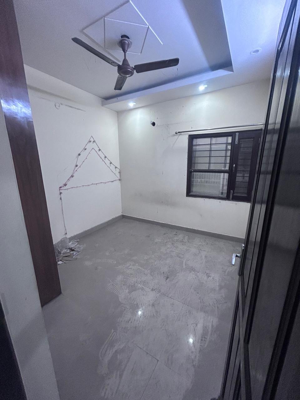 2 BHK DDA MIG Flat for sale in C4H Block Janakpuri with future extension potential – demand ₹1.40 Cr. 2 BHK DDA MIG Flat for sale in C4H Block Janakpuri with future extension potential – demand ₹1.40 Cr.
