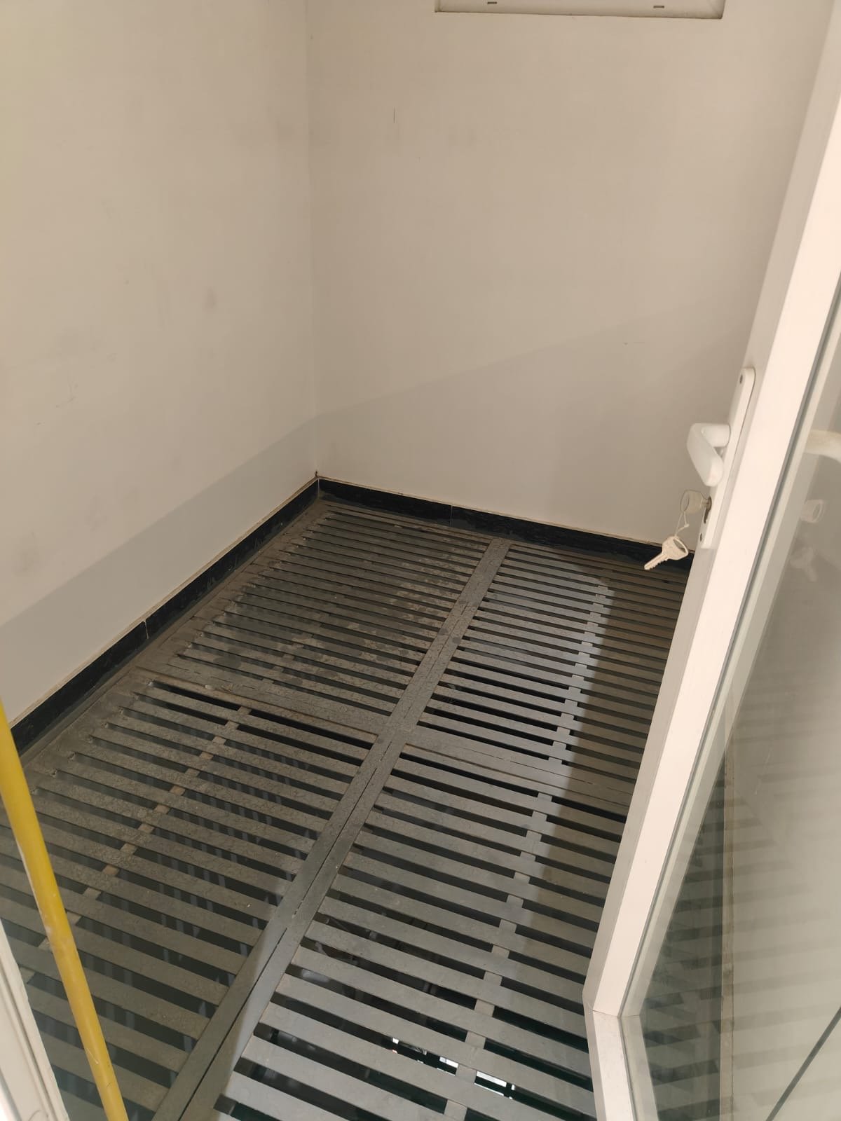 955d37e8-84b7-41aa-ac12-ba306393eccc