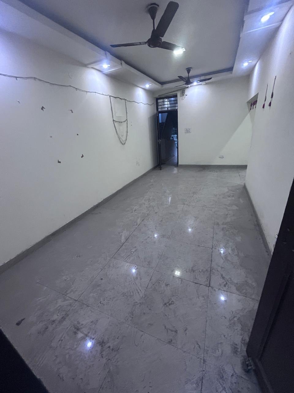 2 BHK DDA MIG Flat for sale in C4H Block Janakpuri with future extension potential – demand ₹1.40 Cr. 2 BHK DDA MIG Flat for sale in C4H Block Janakpuri with future extension potential – demand ₹1.40 Cr.