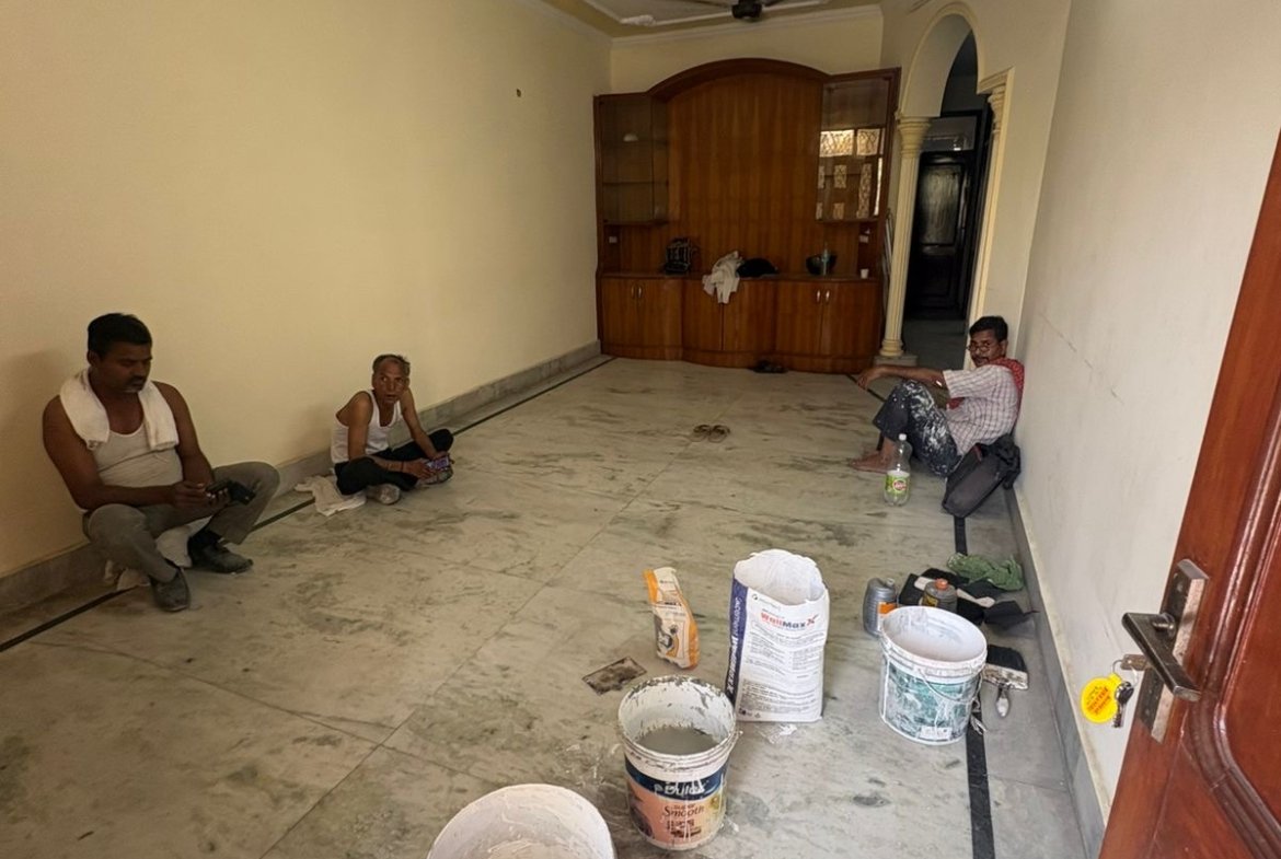 Spacious 3 BHK second-floor builder floor with roof in C1 Block Janakpuri available for rent at ₹41,000.