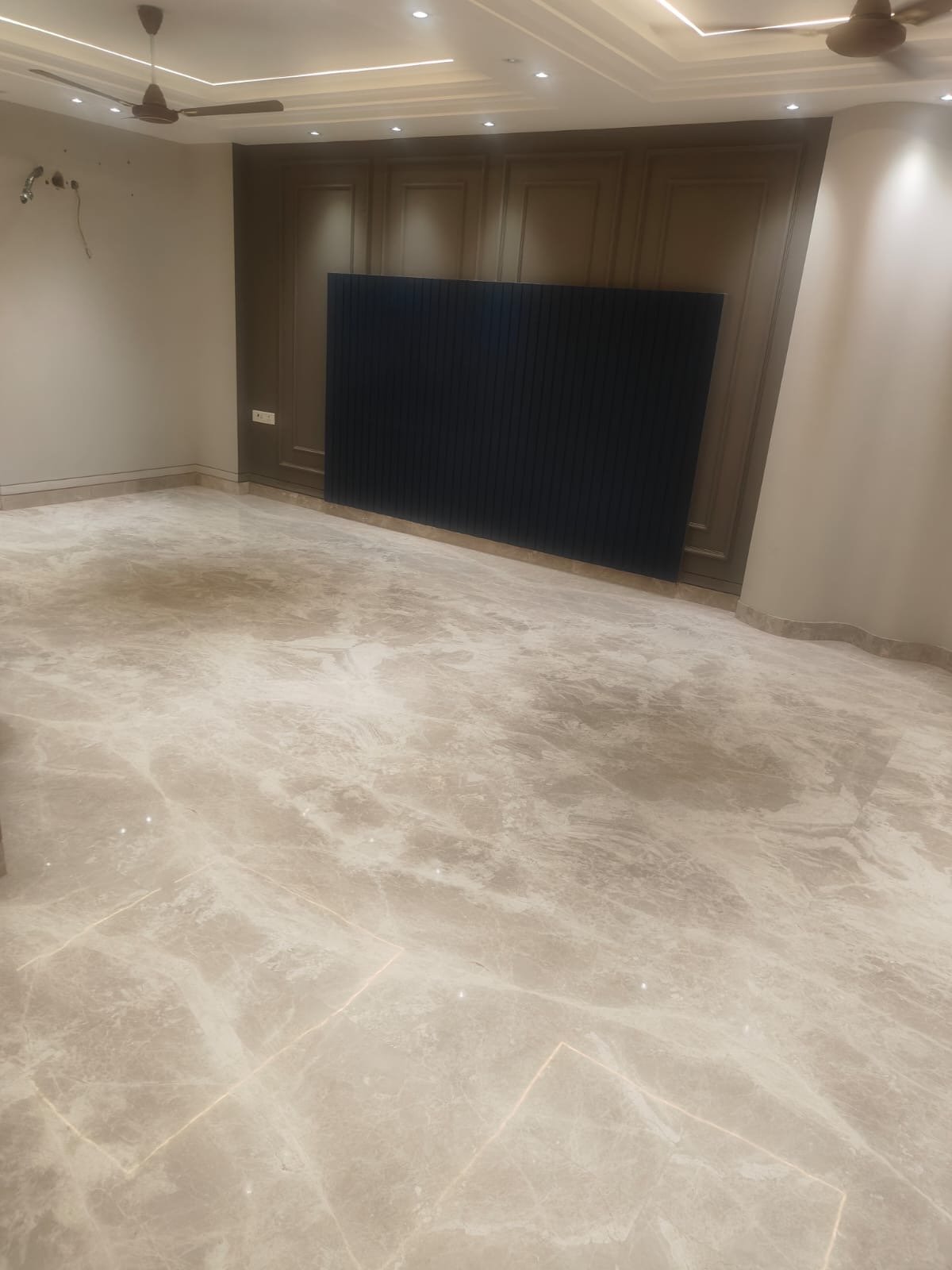 ee9883d4-5afb-4f8d-a819-f9162ff8a773