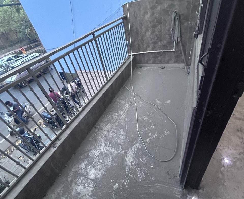 2 BHK DDA MIG Flat for sale in C4H Block Janakpuri with future extension potential – demand ₹1.40 Cr.