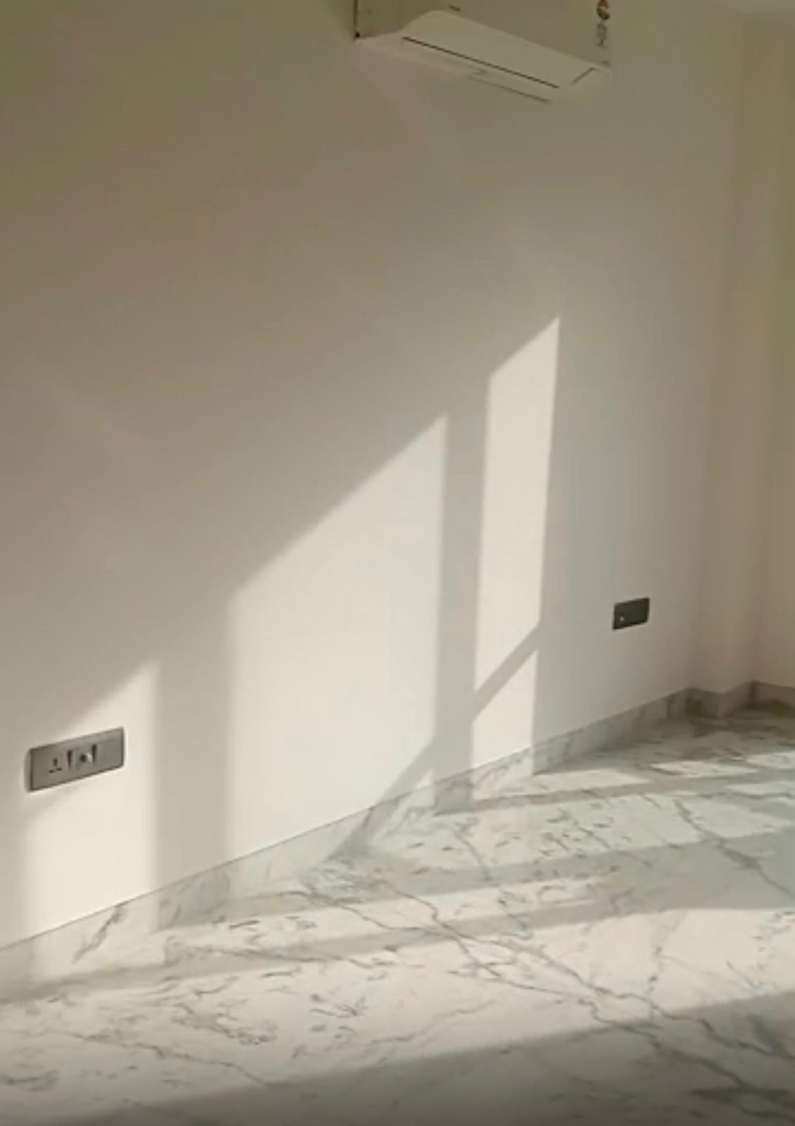 2 BHK Builder Floor for Rent in C6B Block Janakpuri | Lift & Parking | 2nd Floor