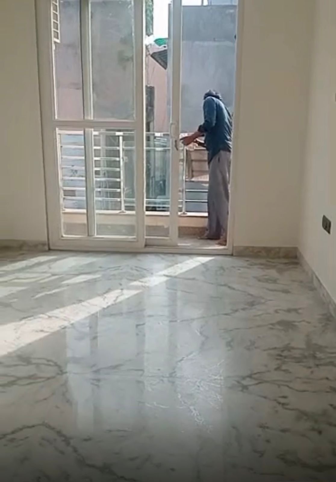 2 BHK Builder Floor for Rent in C6B Block Janakpuri | Lift & Parking | 2nd Floor